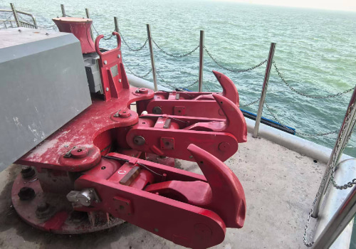 quick release hook installed-500x350